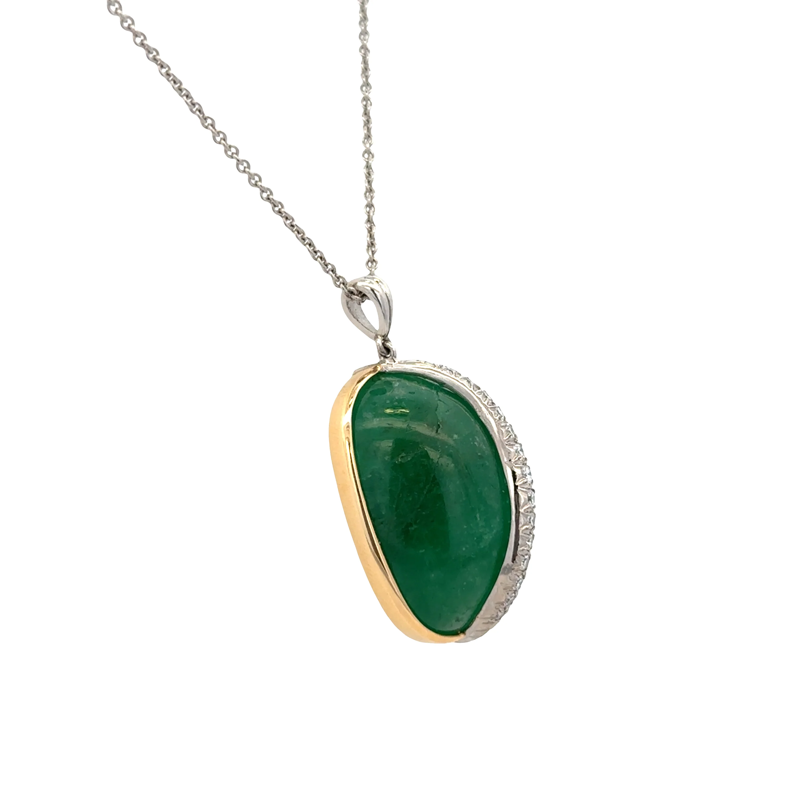 Vintage 18k Yellow Gold and Platinum Emerald and Diamond Pendant Necklace – 47.75 Carat Emerald - Image 3
